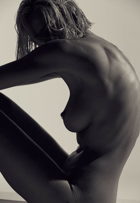 Nøgent lækket OnlyFans-billede af Valeria Bulusheva