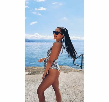 Nahá fotka uniklých OnlyFans od Ptuj In Okolica