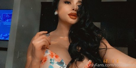 Toosexyashley