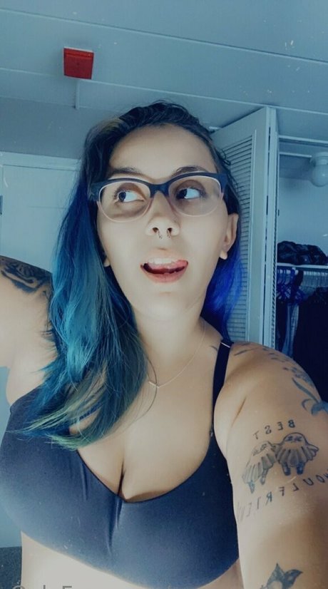 Queenjuliaoxx