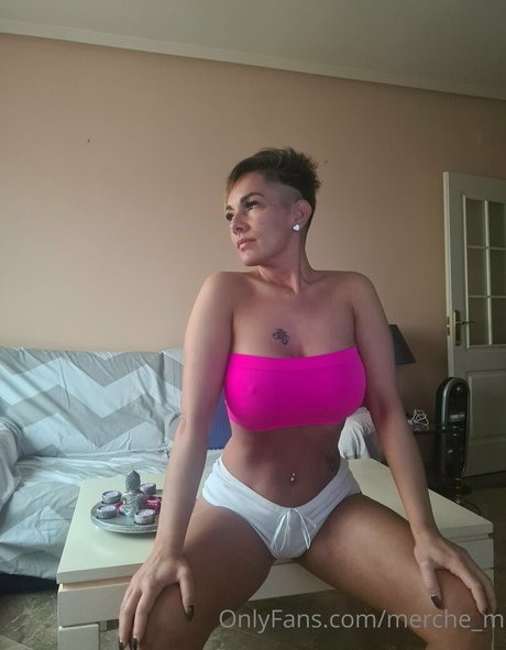 Naken läckt OnlyFans-bild av Merchem