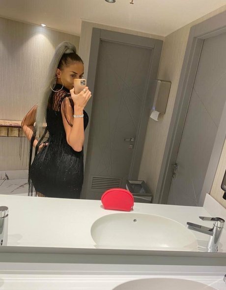 Naken läckt OnlyFans-bild av Miarodriguezx