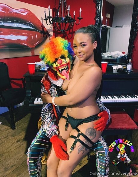 Nacktes geleaktes OnlyFans-Foto von Averyjane
