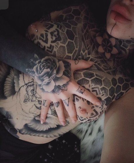 Nacktes geleaktes OnlyFans-Foto von Sian Keela