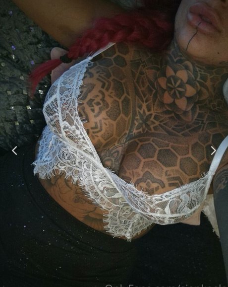 Обнаженная фотография утечки OnlyFans от Sian Keela