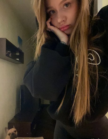 Naken läckt OnlyFans-bild av Sayonaramollyfree