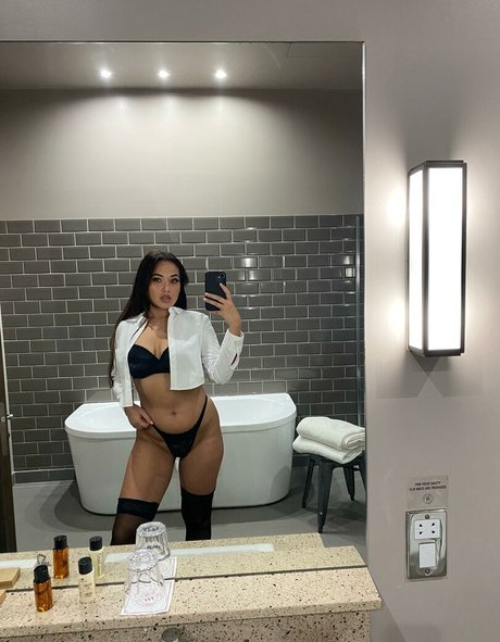 Nahá fotka uniklých OnlyFans od Gigimarievip