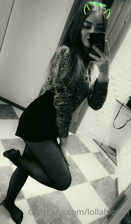 Обнаженная фотография утечки OnlyFans от Lollabloom