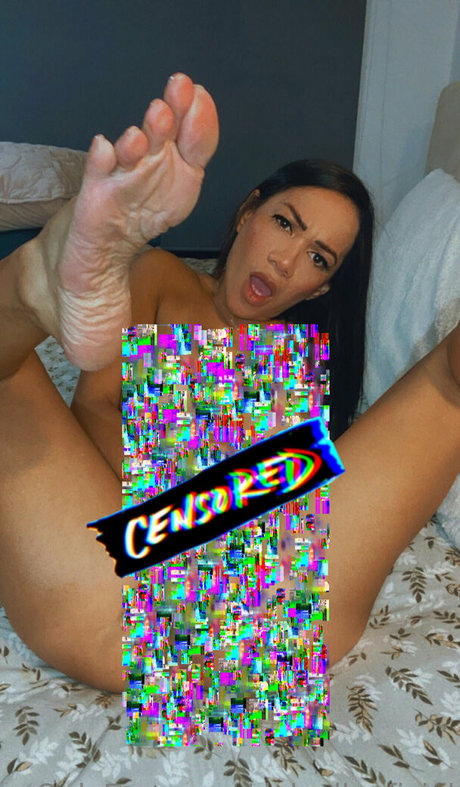 Naakte gelekte OnlyFans-foto van Delvalleoficial