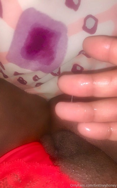 Nahá fotka uniklých OnlyFans od Brittneyhoney