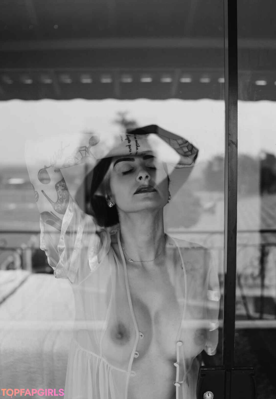 Naakte gelekte OnlyFans-foto van Gabi Benvenutti #3