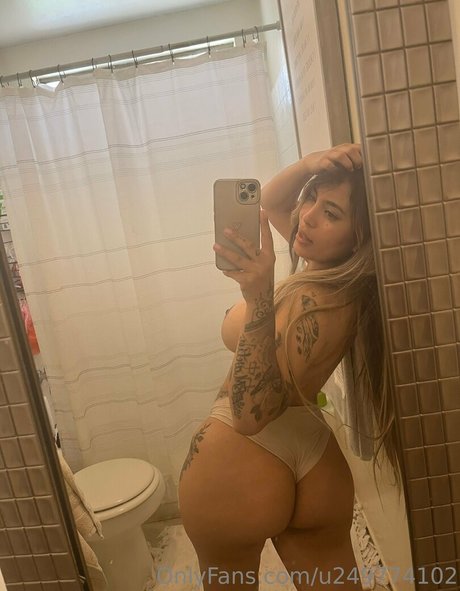 Nahá fotka uniklých OnlyFans od Juliannaxox