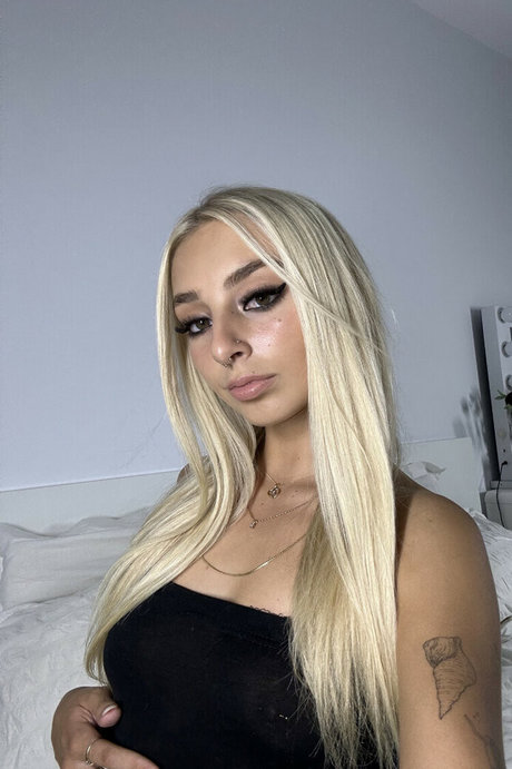 Photo nue de fuite OnlyFans de Urbabyemxo