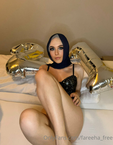 Naken läckt OnlyFans-bild av Fareehafree