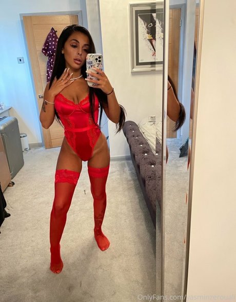 Alaston vuotanut OnlyFans-kuva Yasminzerouali