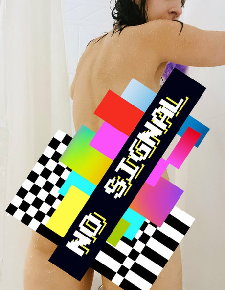 Naken lekkede OnlyFans-bilde av Signaldropfree