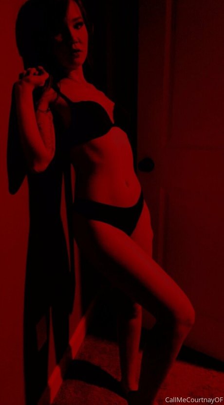 Nahá fotka uniklých OnlyFans od Callmecourtnay