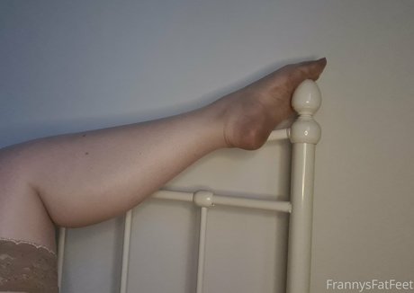 Обнаженная фотография утечки OnlyFans от Frannysfatfeetfree