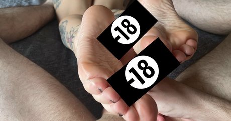 Naken läckt OnlyFans-bild av Mlehnsherr