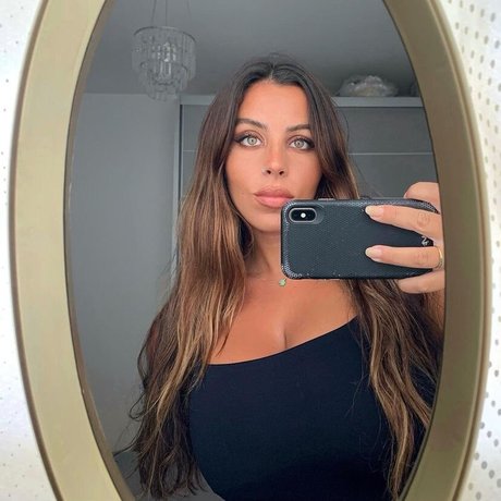 Tami Bar