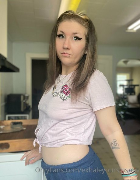 Обнаженная фотография утечки OnlyFans от Exhaleyoursinsppv