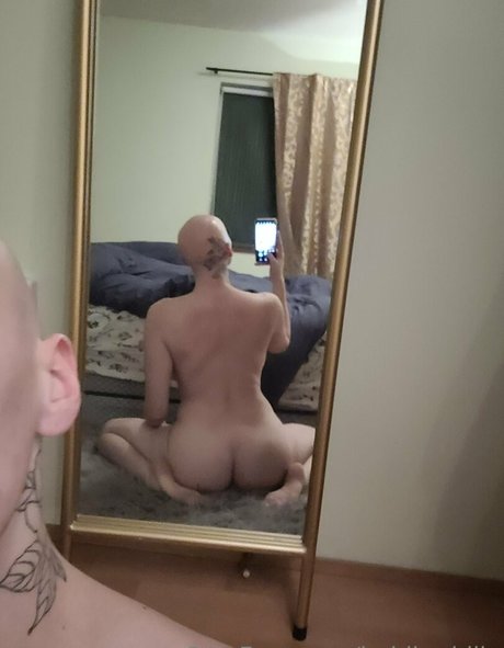 Baldbaddiie