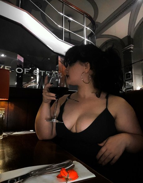 Nøgent lækket OnlyFans-billede af Mechedaily