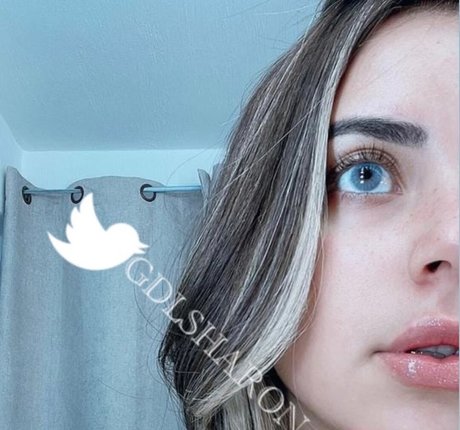 Nahá fotka uniklých OnlyFans od Sharon Gdl