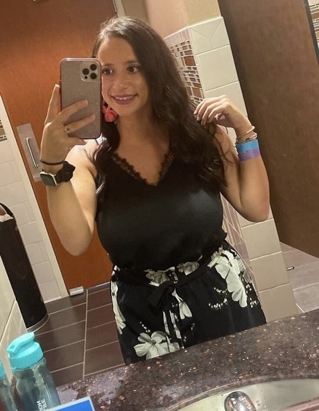 Nacktes geleaktes OnlyFans-Foto von Sarah H