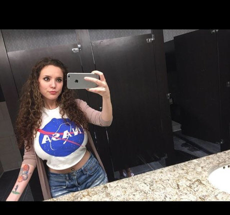 Laura Marie