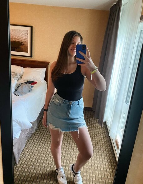 Nahá fotka uniklých OnlyFans od Alana Z
