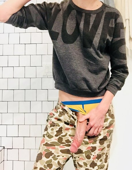 Naken läckt OnlyFans-bild av Hunnydewboy