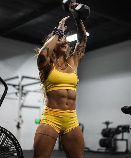 Naakte gelekte OnlyFans-foto van Celia Gabbiani