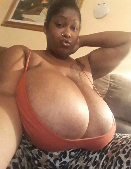 Naken lekkede OnlyFans-bilde av Thickdanky