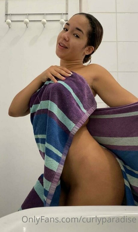 Nøgent lækket OnlyFans-billede af Maria Cabello