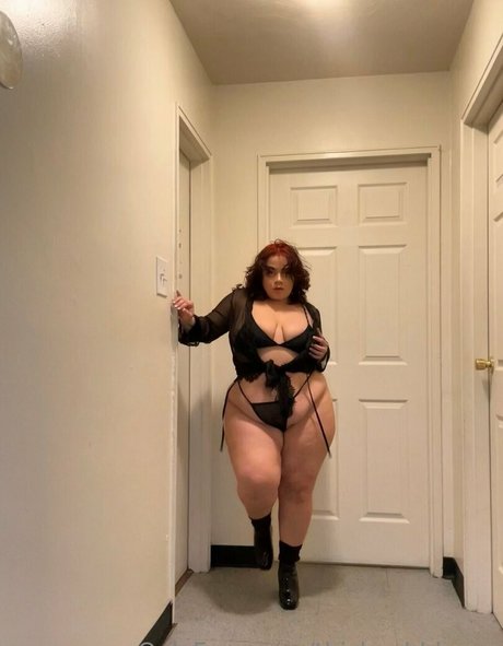 Обнаженная фотография утечки OnlyFans от Thickpebblesxx