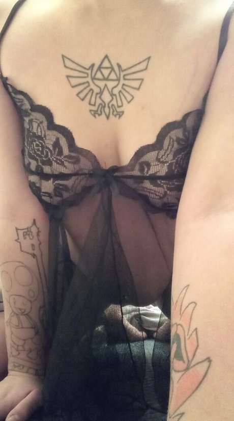 Photo nue de fuite OnlyFans de Letmesinkshipsfree