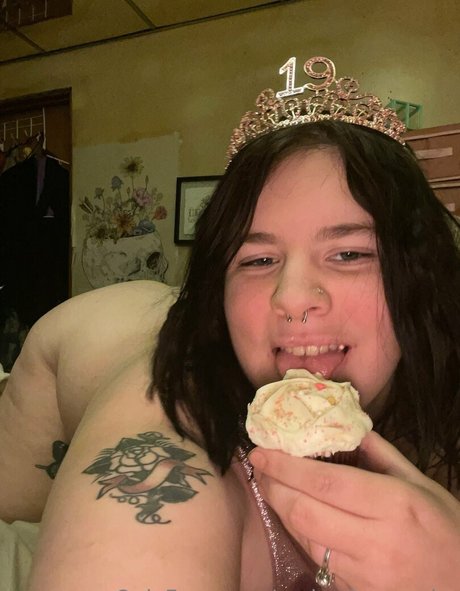 Naken lekkede OnlyFans-bilde av Makaylaanarchy