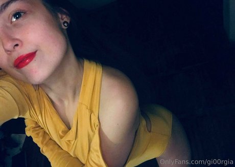 Photo nue de fuite OnlyFans de Gi00rgia