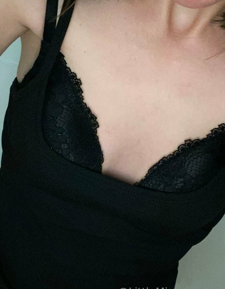 Nacktes geleaktes OnlyFans-Foto von Littlemissnoface