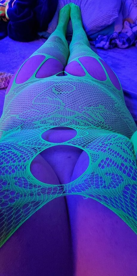 Naken läckt OnlyFans-bild av Hillbillyhomemade