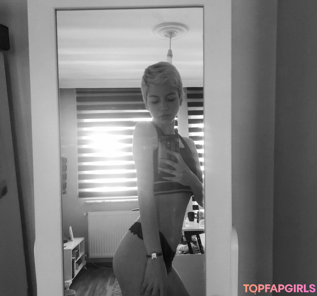 Busra Cabuk nude leaked OnlyFans photo #13