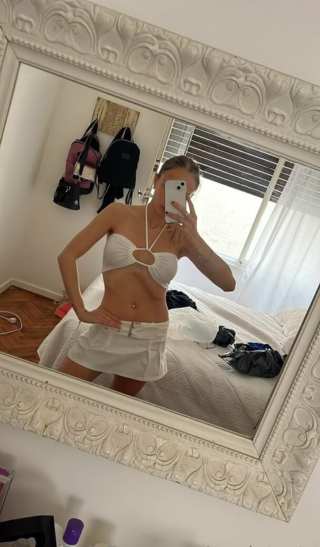 Nøgent lækket OnlyFans-billede af Angietesta
