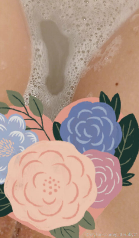 Glitterbby21