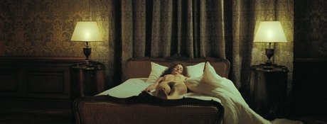 Nahá fotka uniklých OnlyFans od Vicky Krieps