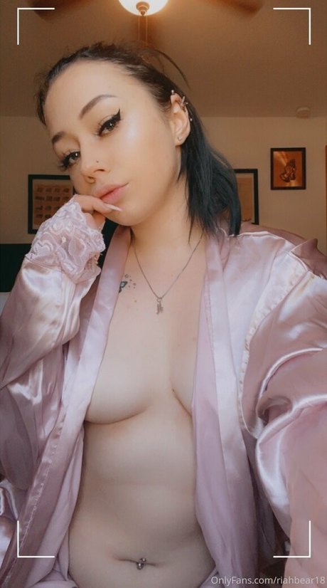 Riahbear18