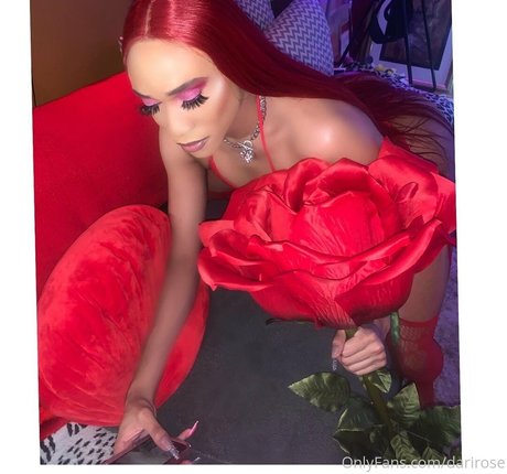 Naken läckt OnlyFans-bild av Darirose