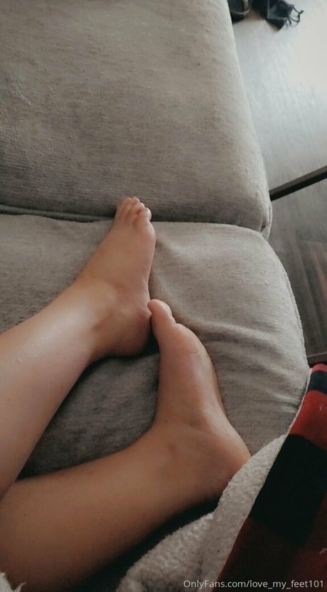 Naken läckt OnlyFans-bild av Loverika