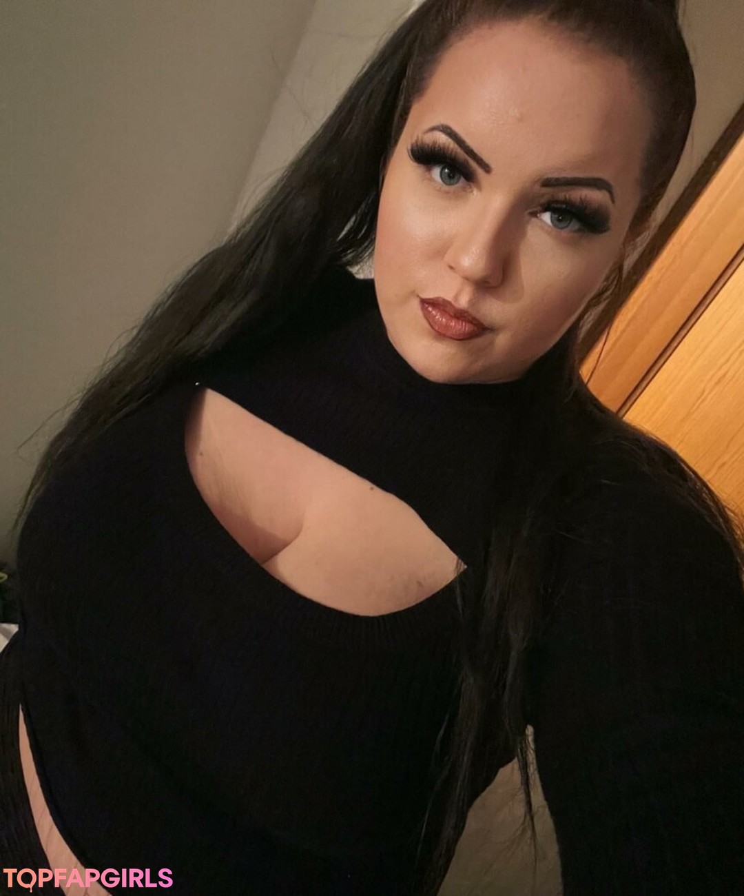 Nahá fotka uniklých OnlyFans od Eva Angel #32