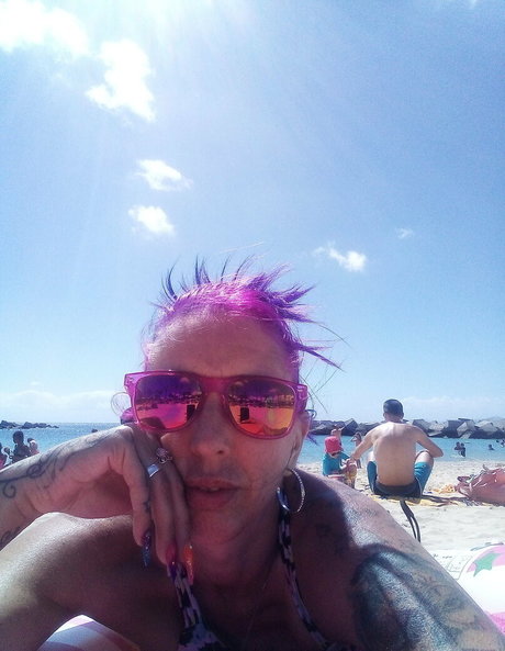 Photo nue de fuite OnlyFans de Britishmumanddaughter